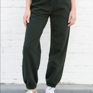 GREEN ROSA BRANDY MELVILLE SWEATPANTS
